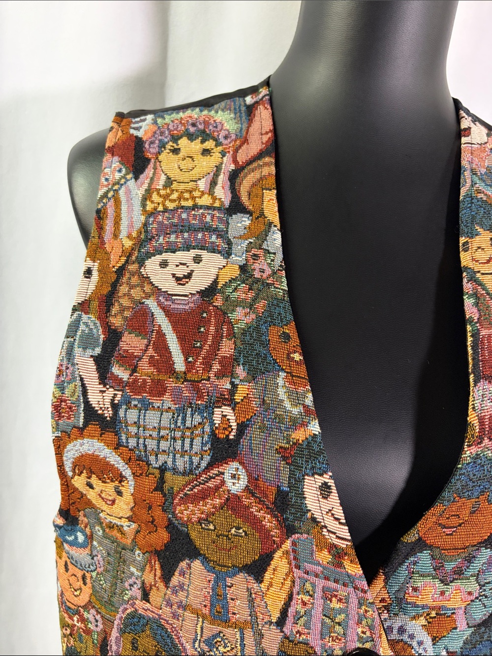 Vintage 90s Facets by Mirrors Children of the World Tapestry Print Vest - Picture 5 of 15